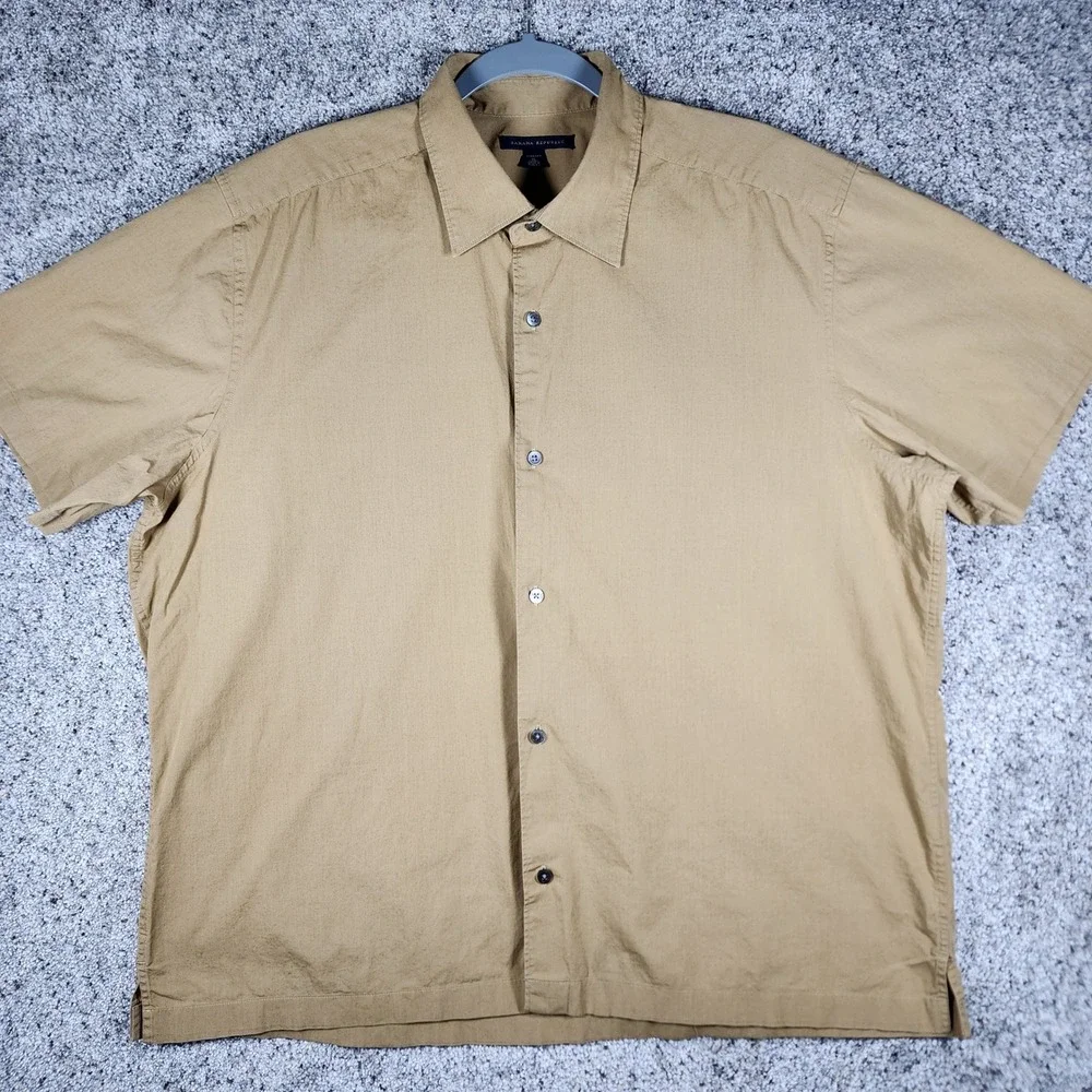 Banana Republic Button Down Shirt Mens XL Khaki Stretch Short Sleeve EUC